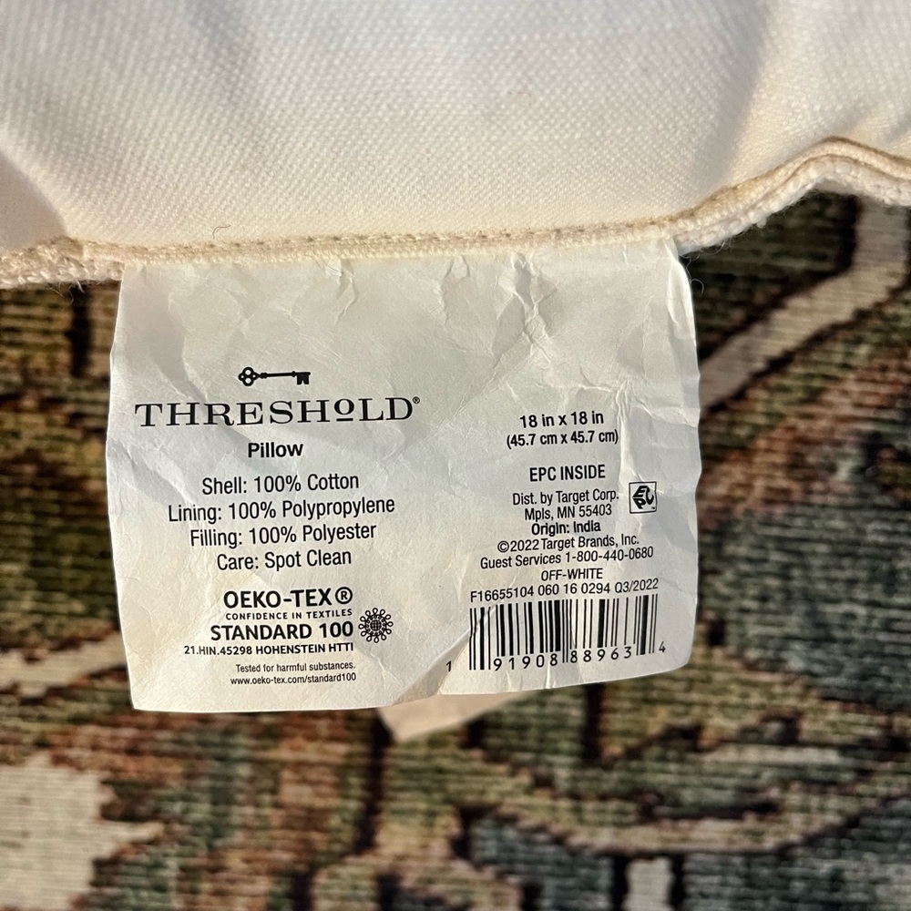 Pillow - Picture 3 of 3
